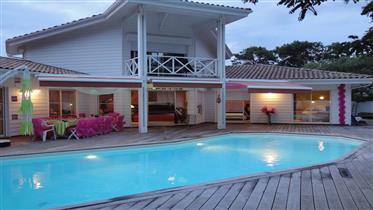 1 500 000 € Grote architectonische villa dicht bij het strand - Zwembad - Ten zuiden van Arcachon