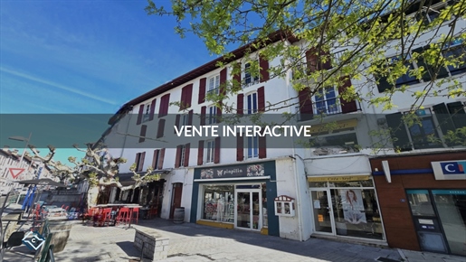 Real estate complex in the heart of St Palais
