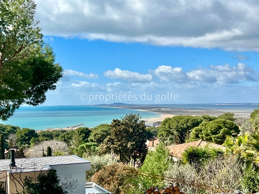 Sète - Mont Saint Clair south, serviced land with panoramic sea view,