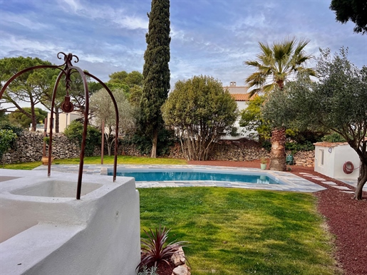 Sète, Mont Saint Clair south, 4-room villa on flat land of 1197m2 with swimming pool,