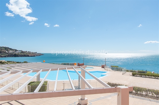 Sète, 1st sea line, 2-room apartment with panoramic view,