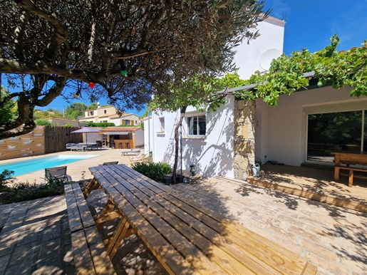 Poussan, 6-room villa on 1000m2 of land with swimming pool,