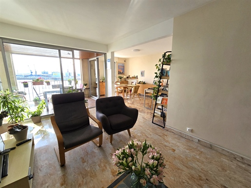 Sète, quayside views, 5-room apartment with terrace,