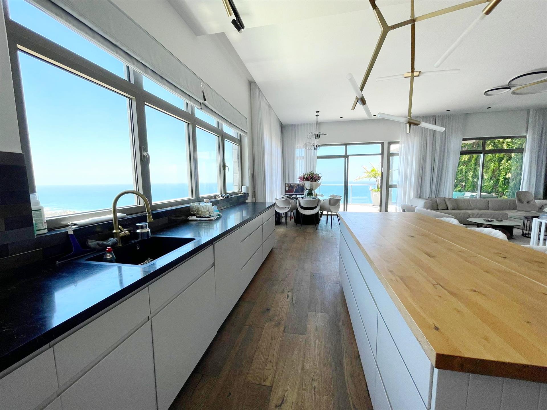 For sale 5 room penthouse - Ben Gurion 143, Netanya