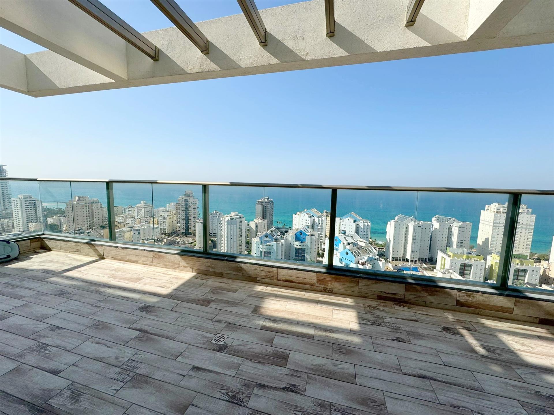 For sale, Mini Penthouse at 56 Harav Kook Street