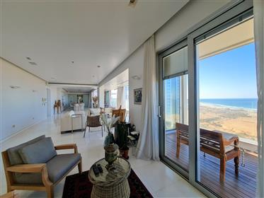 A vendre un penthouse fou à Ir Yamim Netanya