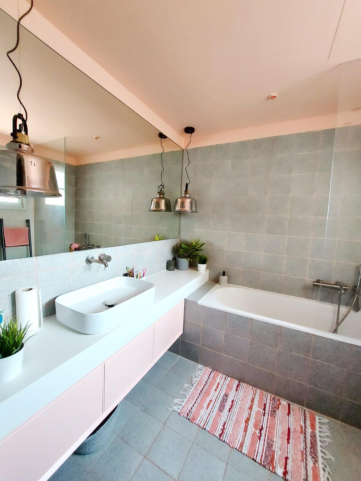 For sale an apartment in Ir Yamim Netanya