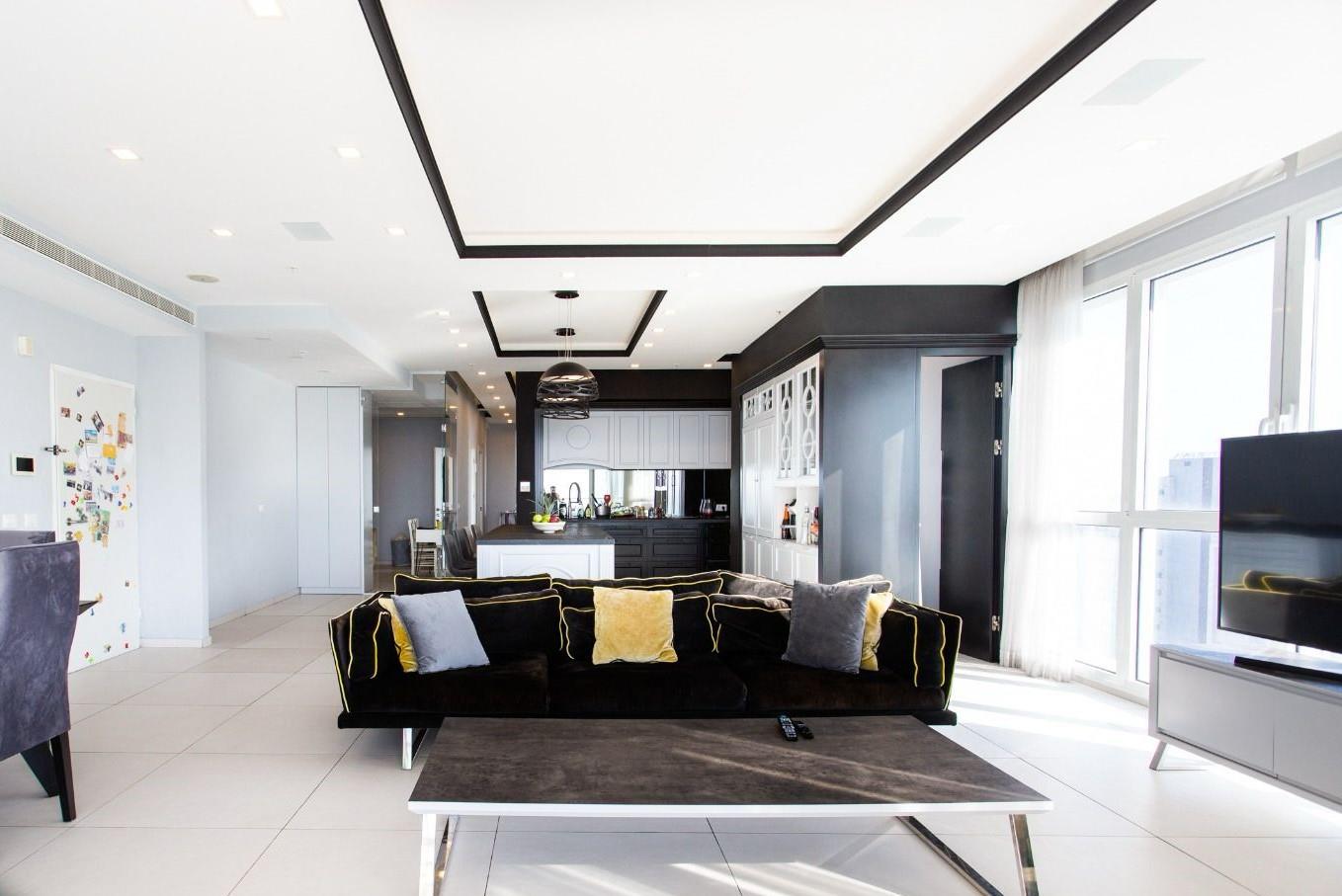 For sale Mini Penthouse - Uzi Hitman Street Ir Yamim neighborhood, Netanya