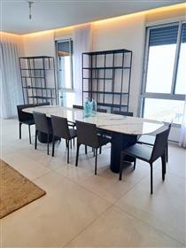 5 room penthouse in Laguna Netanya project