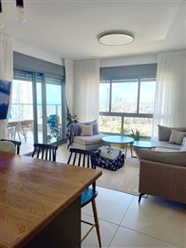 HaTsuk Tower Netanya for sale 4 room apartment Benat 600