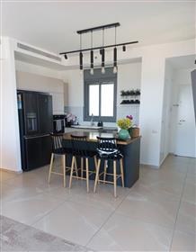 HaTsuk Tower Netanya para venda apartamento de 4 quartos Benat 600