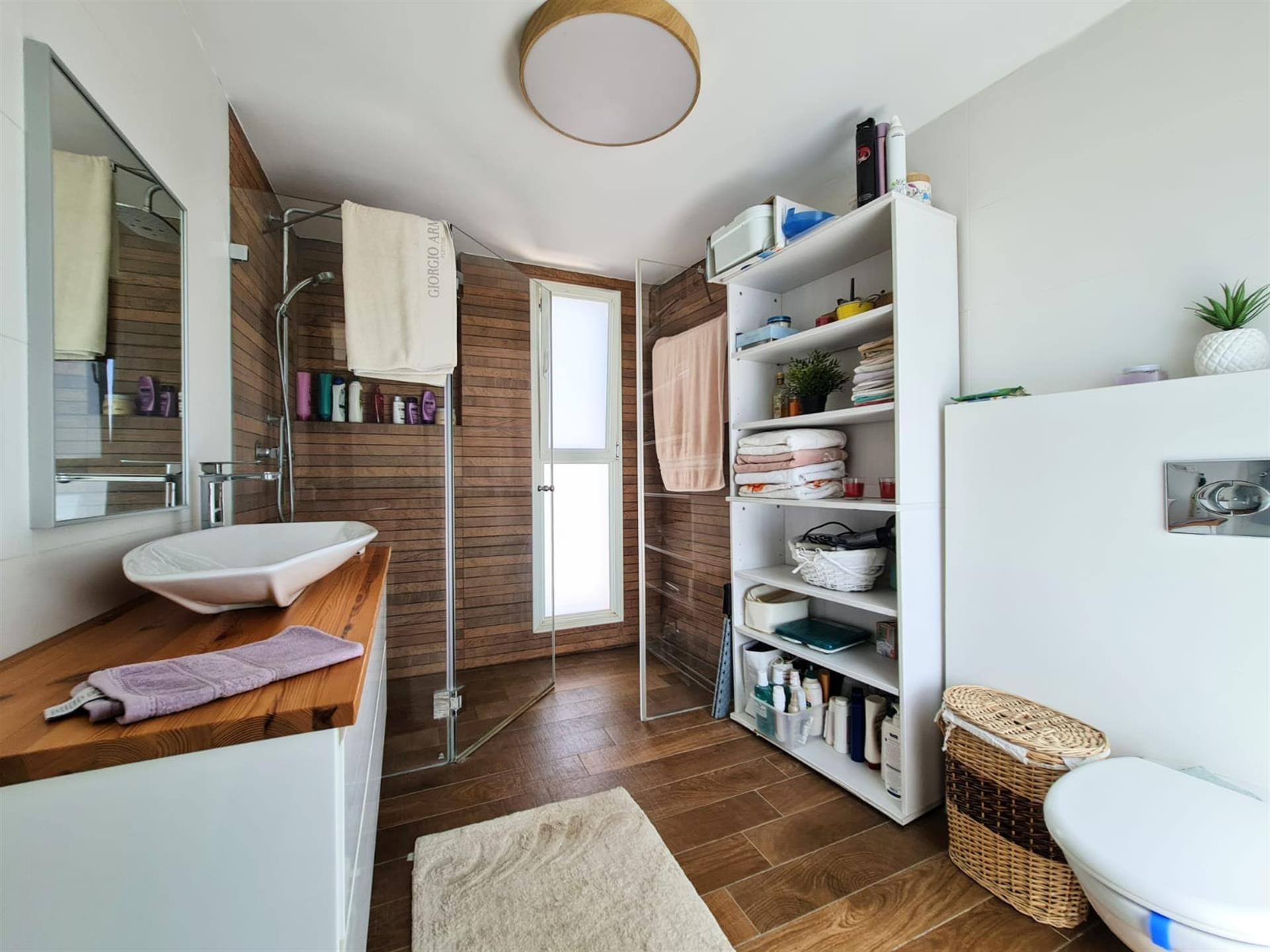 For sale an amazing house in Zichron Ya'akov