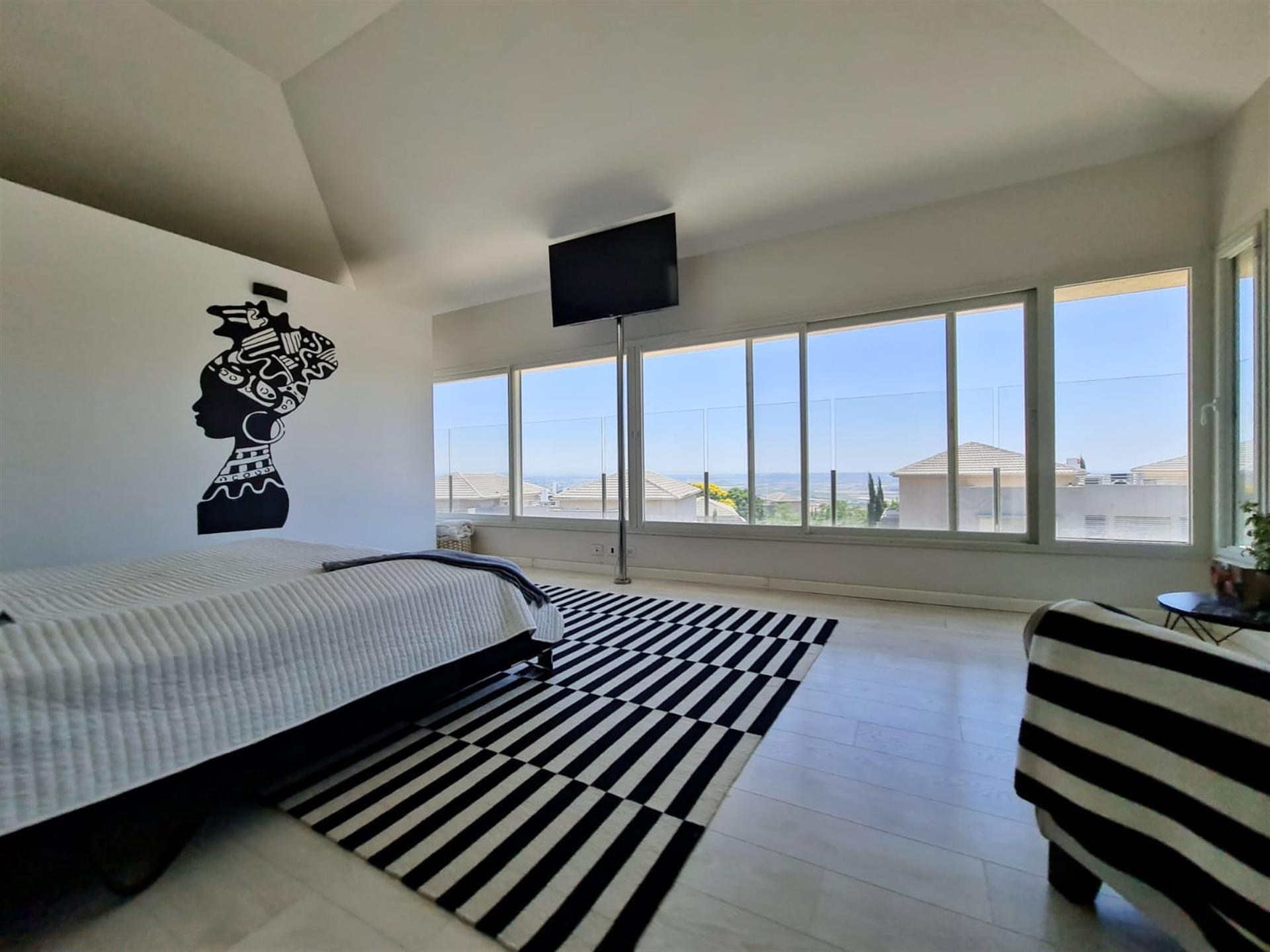 For sale an amazing house in Zichron Ya'akov