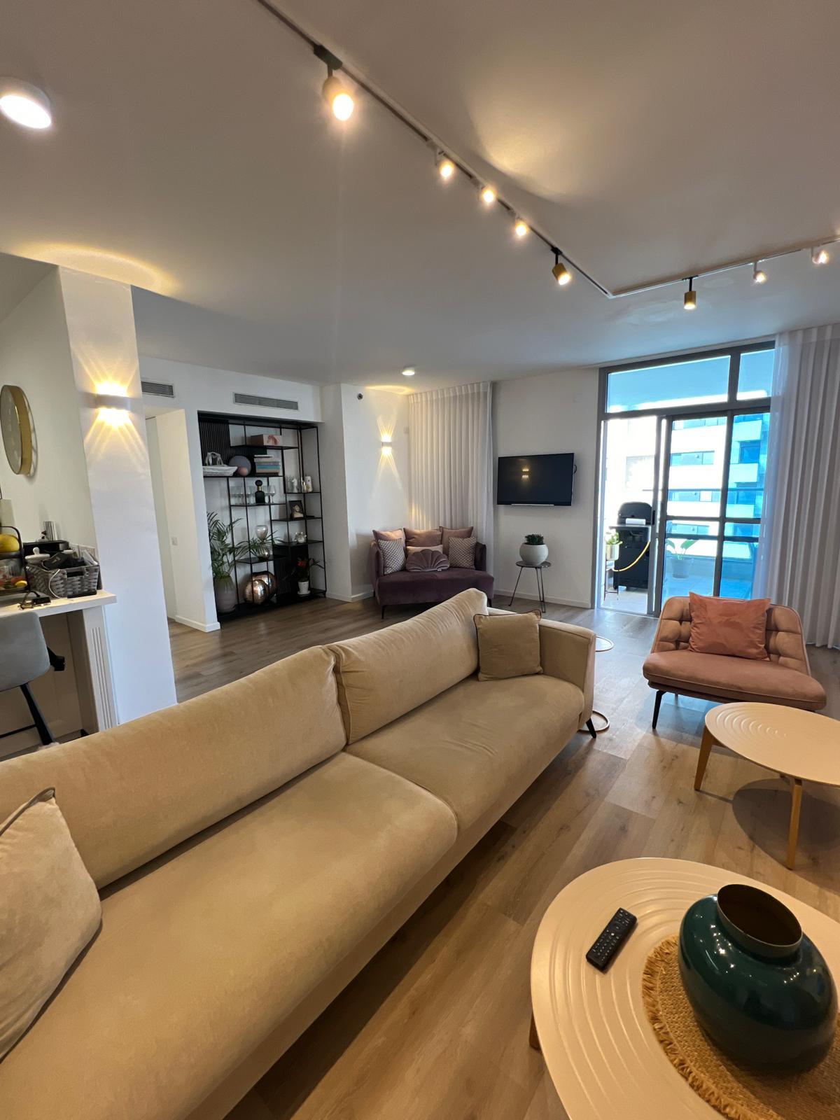 For sale in Ir Yamim neighborhood, Netanya