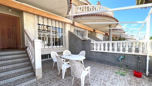 Townhouse, 3 minute walk to the beach. Los Alcazares