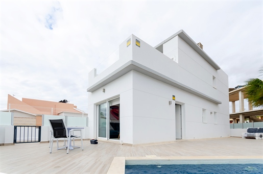 New Build Villa In Torrevieja