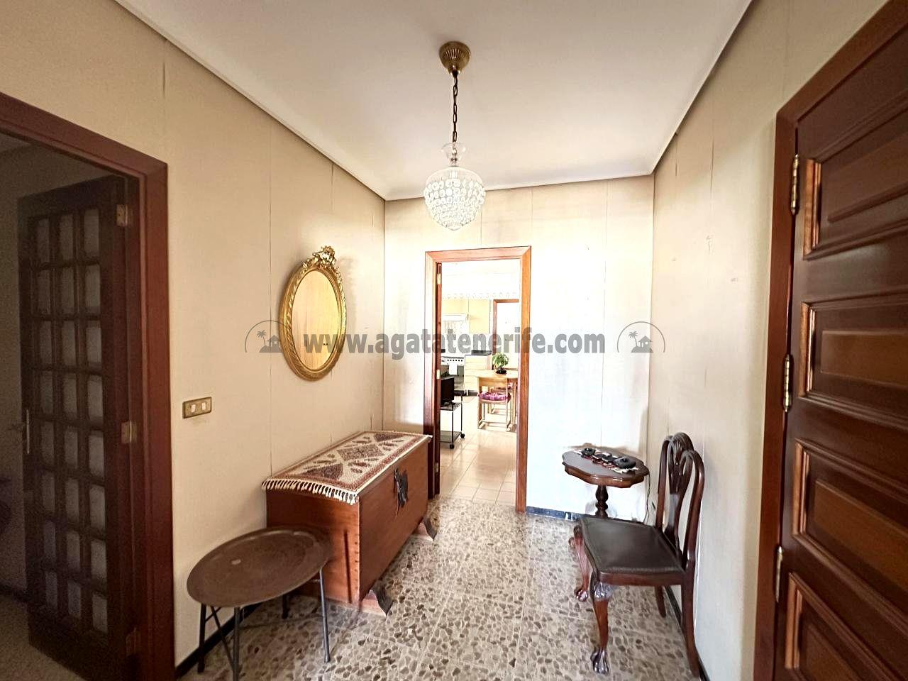 Purchase: Apartment (38007)
