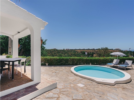 Villa mit 4 Schlafzimmern und Meerblick und unabhängigem Studio in Ferragudo