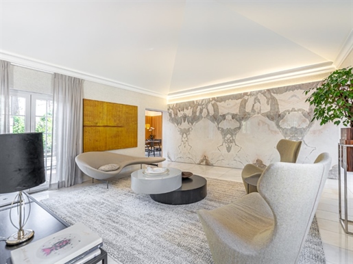 Stunning 6 bedroom villa in Quinta da Marinha