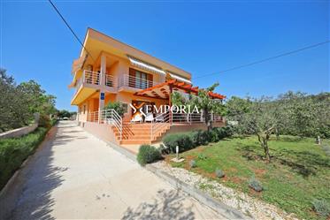 House with 7 apartments, 150 m from the sea