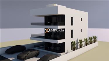 Apartment in a new building, ground floor, 65 m from the sea, Vir