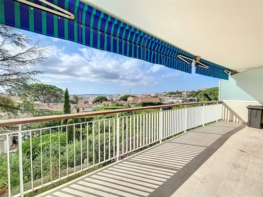 Cannes Panoramic sea and island view