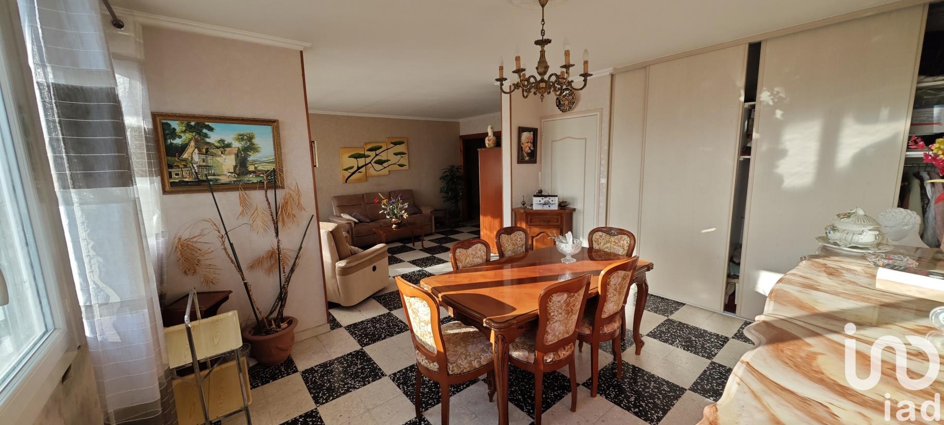 Appartement à vendre, 93m², Nîmes