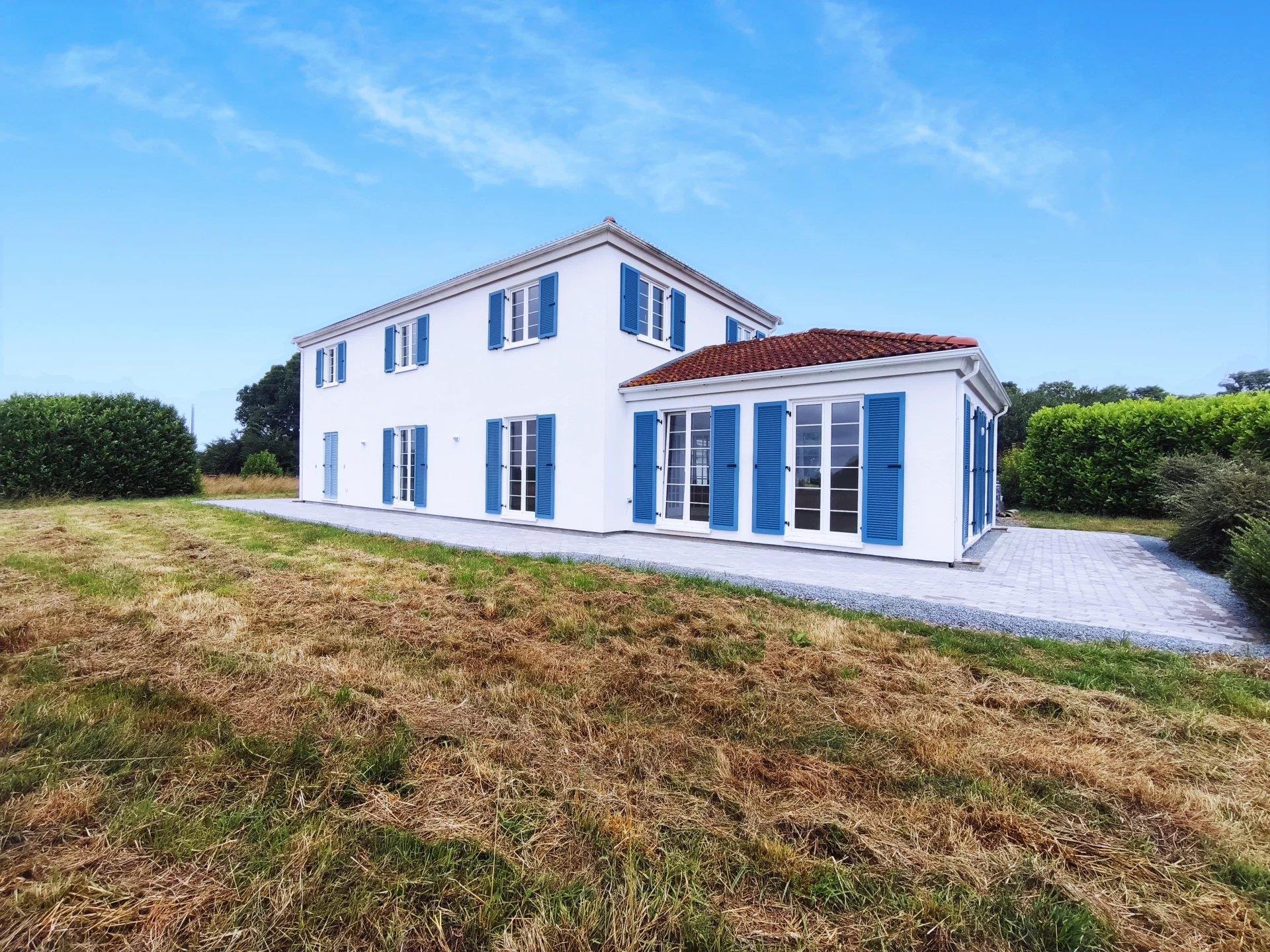 Architecturally-Designed Country Home with Panoramic Views