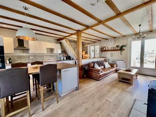 Contemporary Yet Cozy Village House