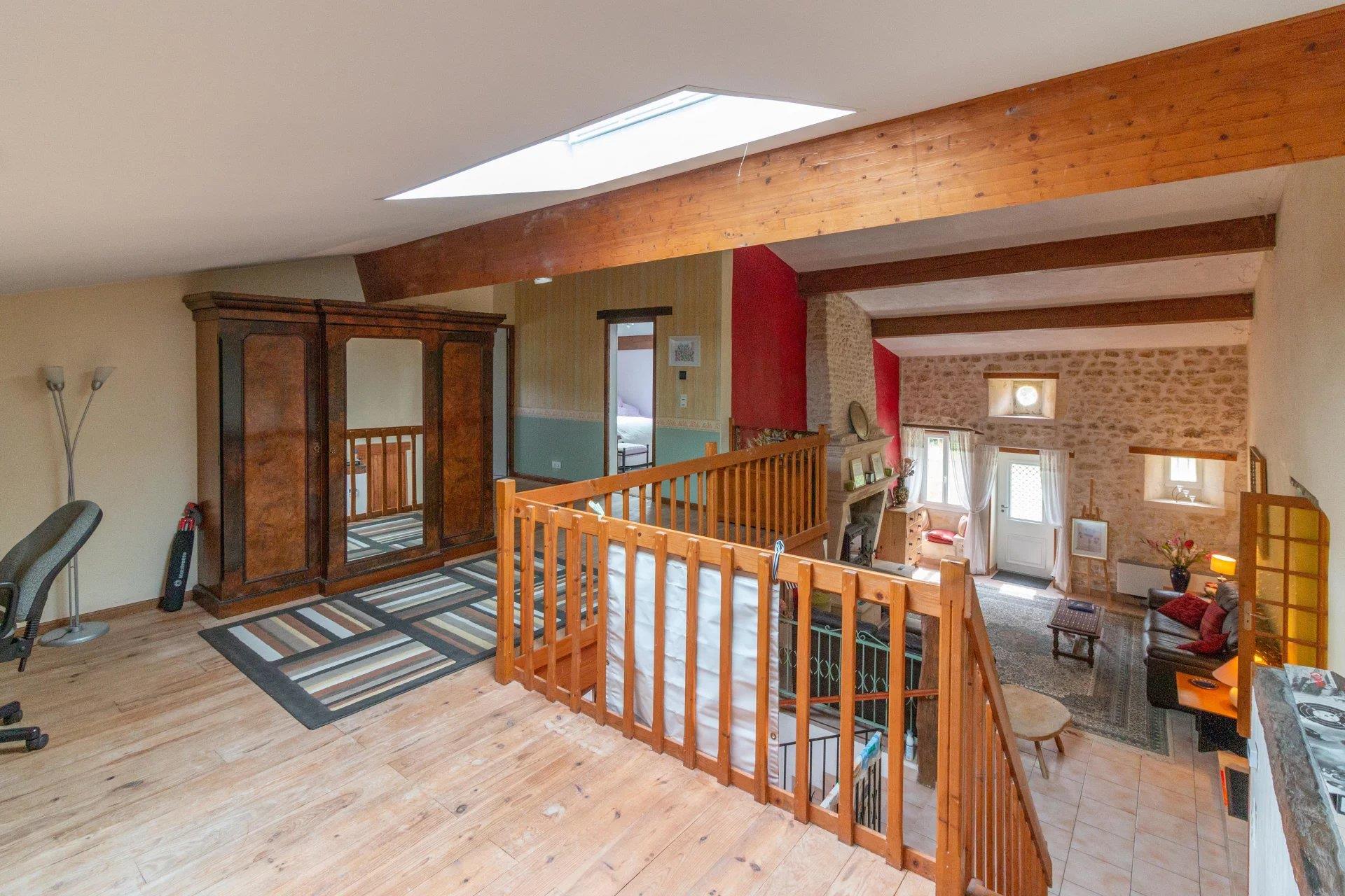 Beautiful Character property with pool and guest annexe in fabulous location (instant income potenti