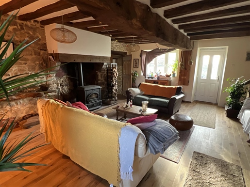What a location, 360 degrees of countryside, detached home with barns