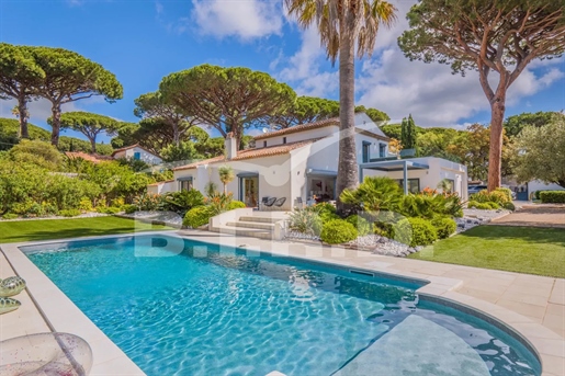 Grimaud Exceptional 2-villa property within walking distance of the beach