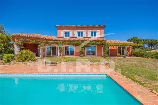 Sainte Maxime : Villa With Sea View