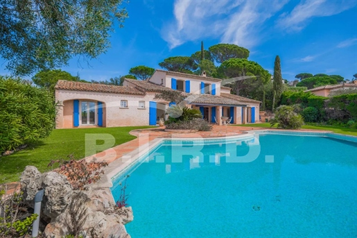 Sole Agent - Semaphore Villa .only 4 min by car from the center of Sainte-Maxime.