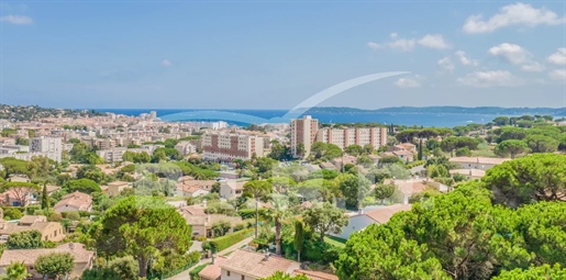 Sainte Maxime : Villa vue mer, proche du centre