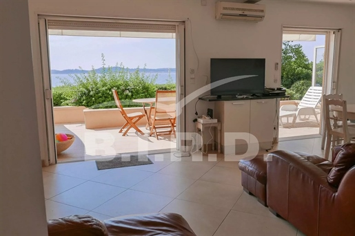 Sainte Maxime : Appartement Met Zicht Op Saint Tropez