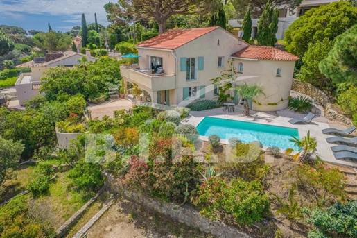 Sainte Maxime : Villa provençale avec très belle vue mer