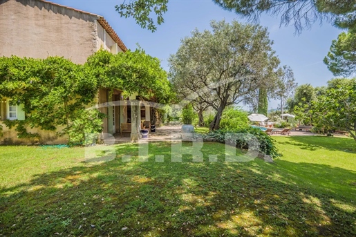 Exclusive: Provençal country house close to the village
