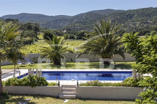 Provencal Villa With Views On The Vineyards