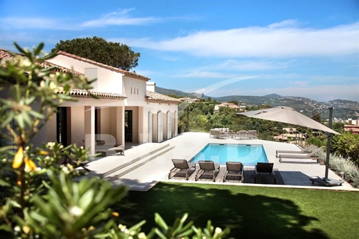 Provencal Property For Sale With Sea View