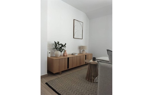 Purchase: Apartment (03300)