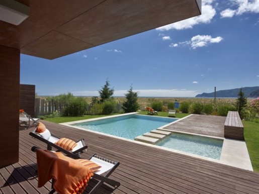 Appartement de 2 chambres avec piscine privée et jardin, devant la plage de Troia