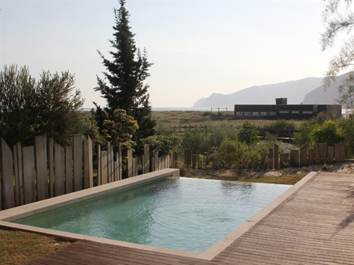 Appartement de 2 chambres avec piscine privée et jardin, front de la plage de Troia