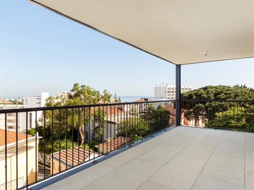 Apartamento T4, jardim e piscina comuns, vista mar - Monte Estoril