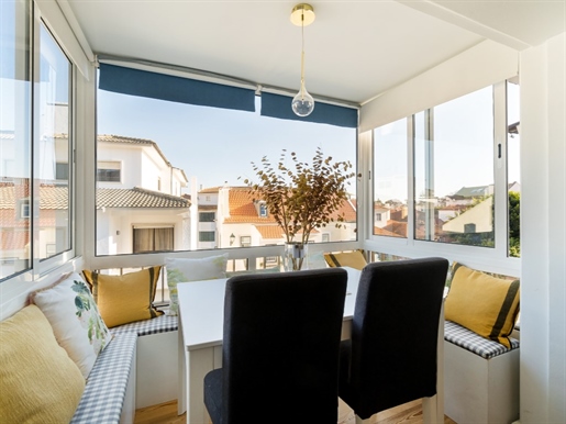 Apartment 1 bedroom for sale and invest in the center of Cascais, with garage