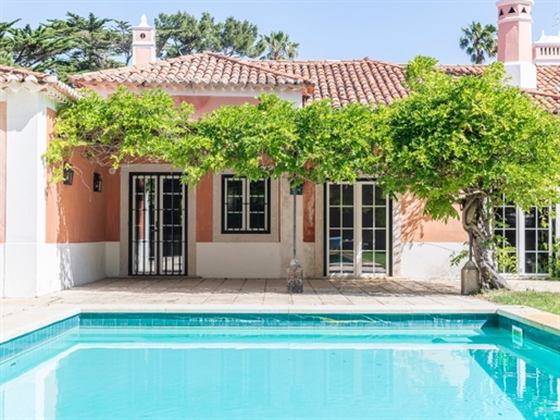 6-Bedroom villa, for sale, Pool and garden, Quinta da Marinha