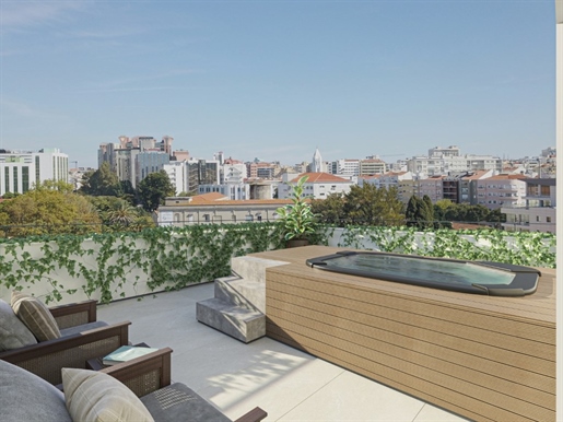Penthouse with 2 bedrooms, private terrace and 2 car parks in Avenidas Novas, Lisbon