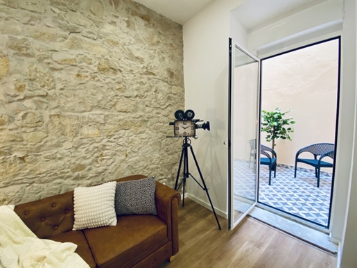 2 bedroom flat, outdoor space, fully refurbished, furnished, S. Domingos de Benfica