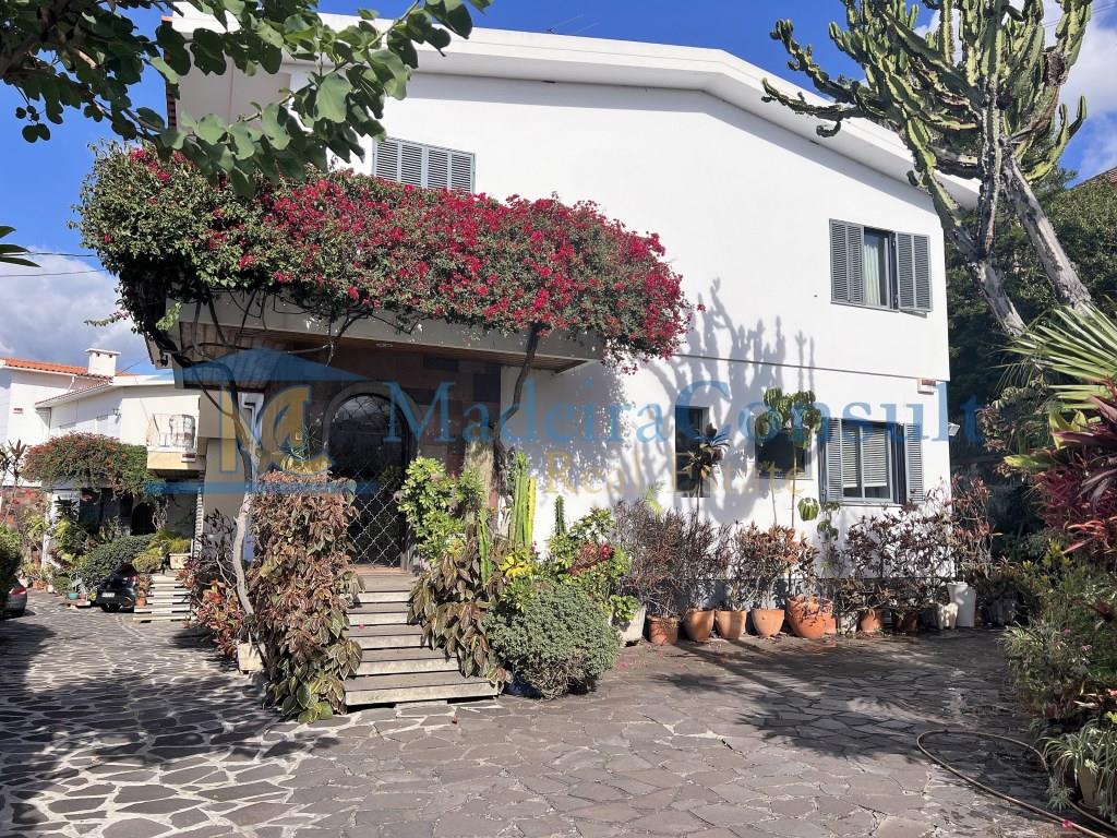 3 Bedroom Villa, Funchal with Sea View