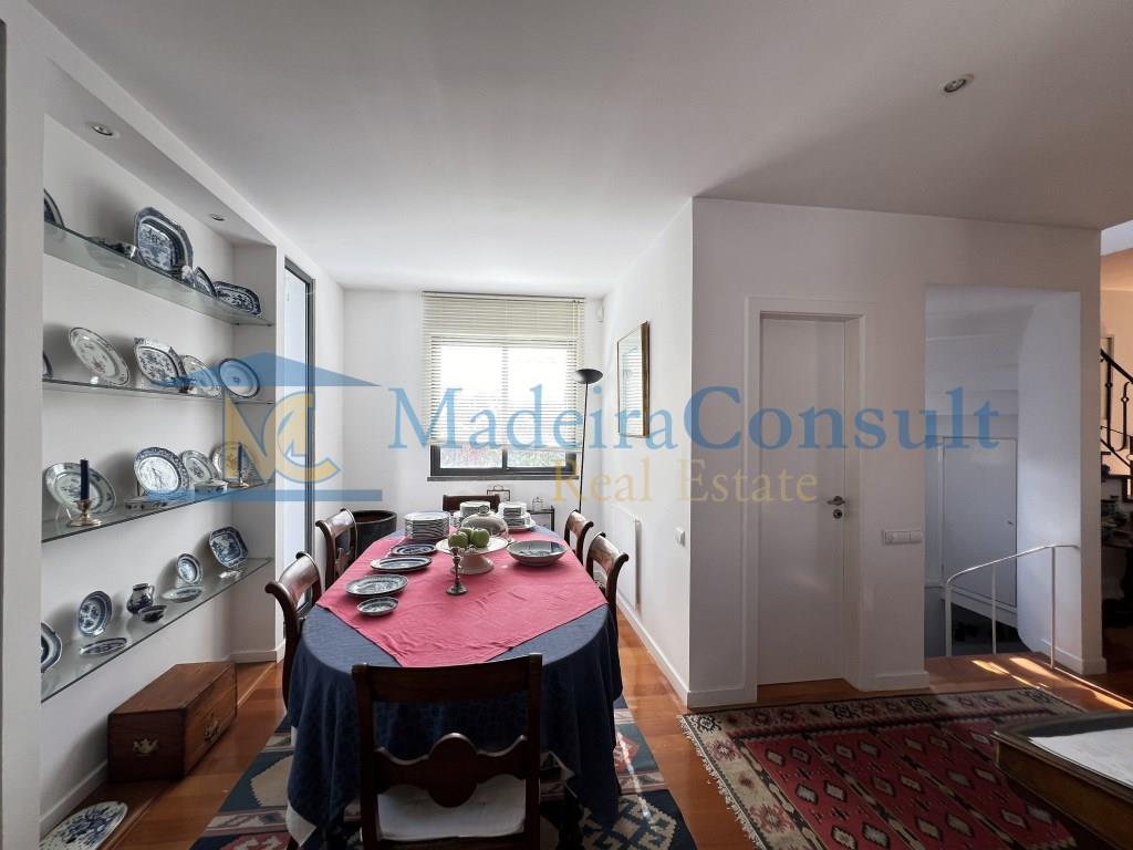 3 Bedroom Villa, Funchal with Sea View